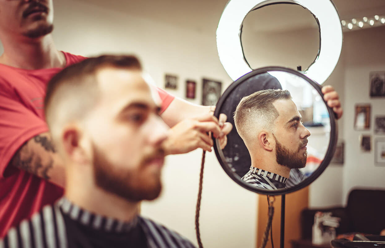 5 TECHNIQUES CUTTING MEN’S HAIRCUT